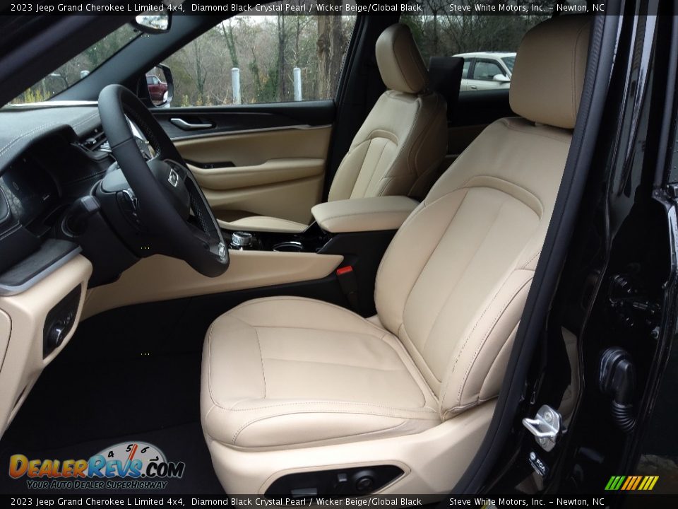 2023 Jeep Grand Cherokee L Limited 4x4 Diamond Black Crystal Pearl / Wicker Beige/Global Black Photo #33