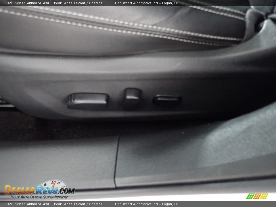 2020 Nissan Altima SL AWD Pearl White Tricoat / Charcoal Photo #15
