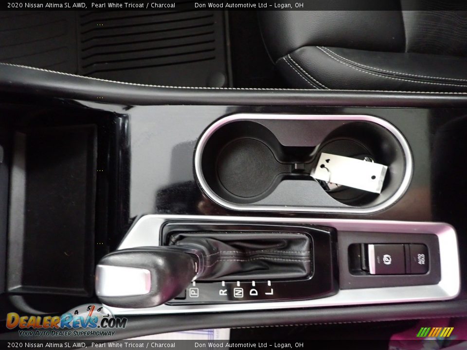 2020 Nissan Altima SL AWD Pearl White Tricoat / Charcoal Photo #22