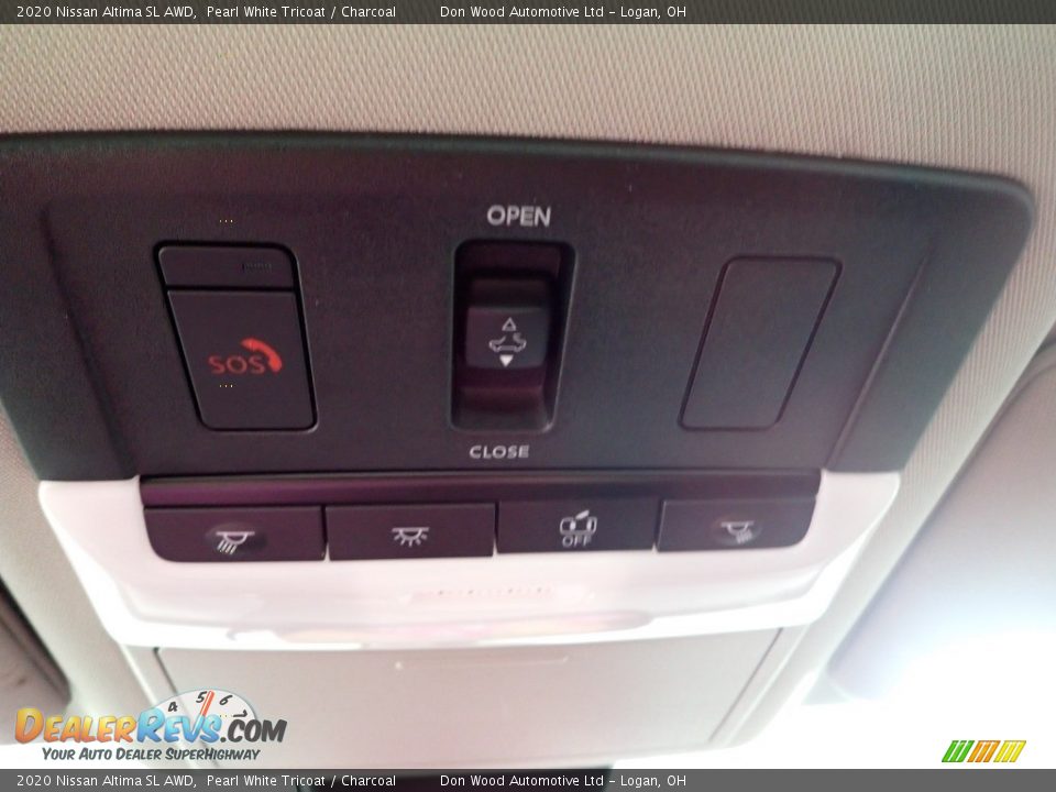 2020 Nissan Altima SL AWD Pearl White Tricoat / Charcoal Photo #25