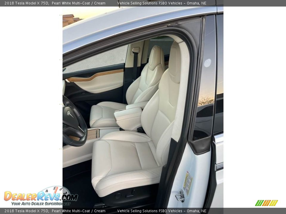 Front Seat of 2018 Tesla Model X 75D Photo #5