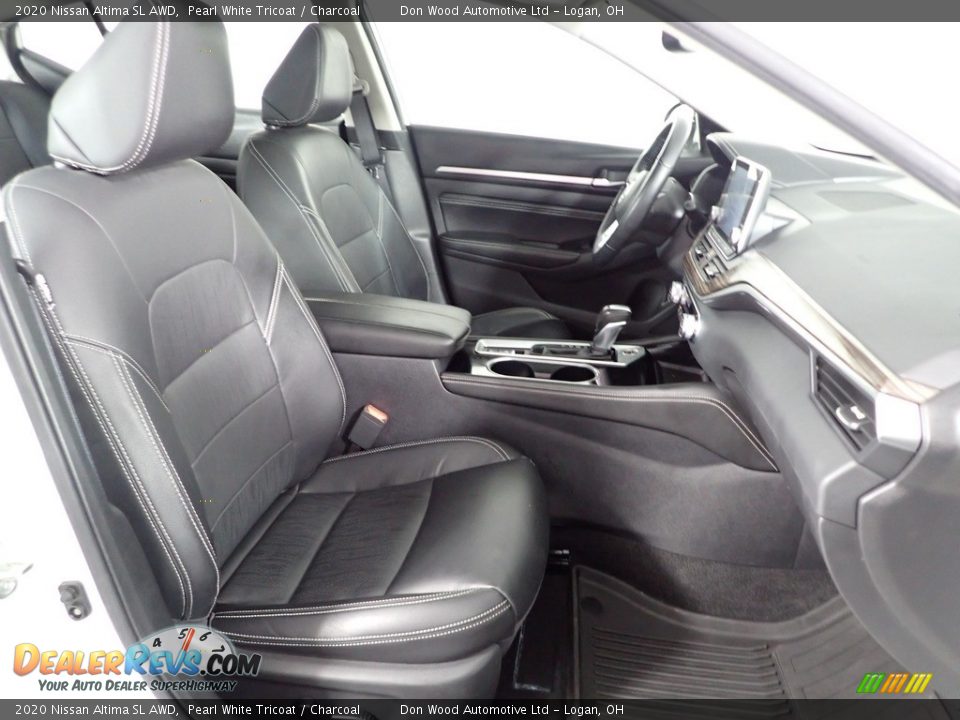2020 Nissan Altima SL AWD Pearl White Tricoat / Charcoal Photo #29