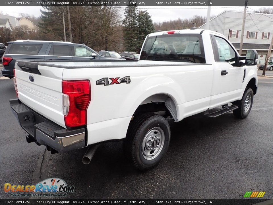 2022 Ford F250 Super Duty XL Regular Cab 4x4 Oxford White / Medium Earth Gray Photo #5