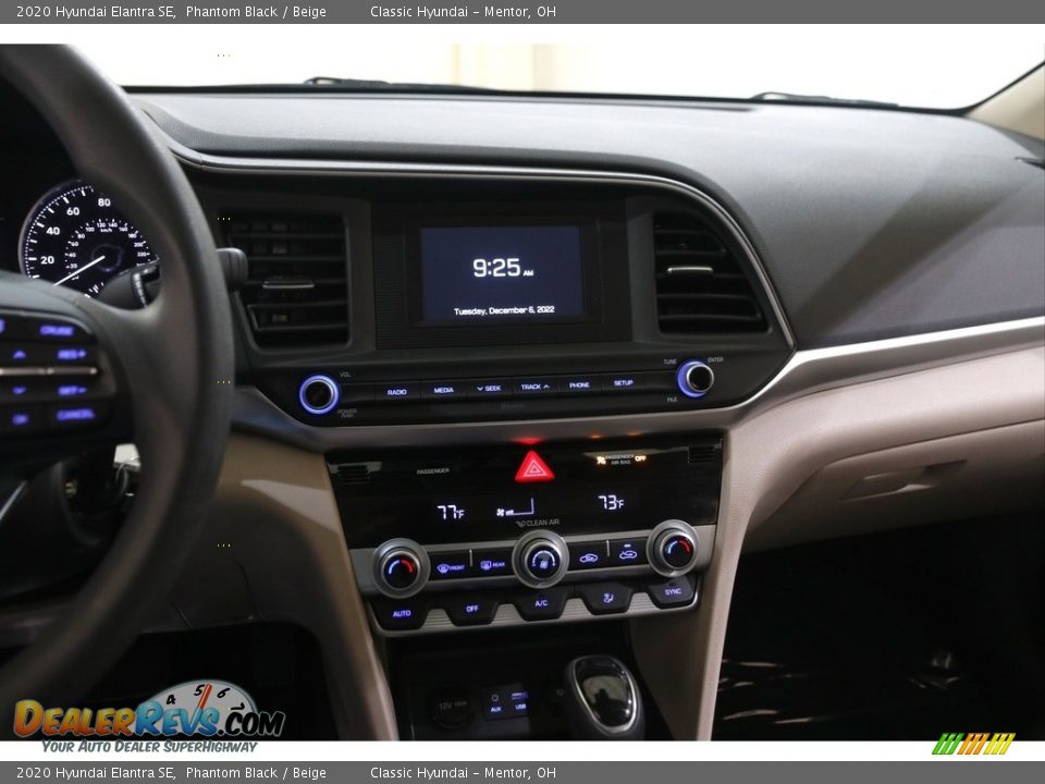 2020 Hyundai Elantra SE Phantom Black / Beige Photo #8