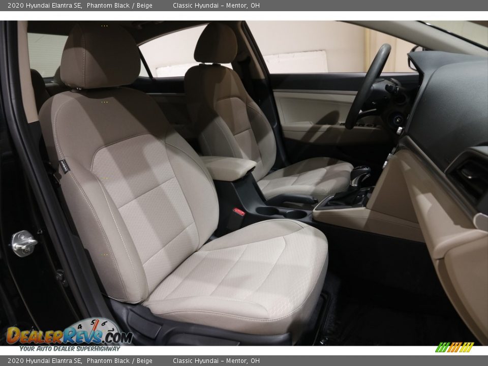 2020 Hyundai Elantra SE Phantom Black / Beige Photo #14