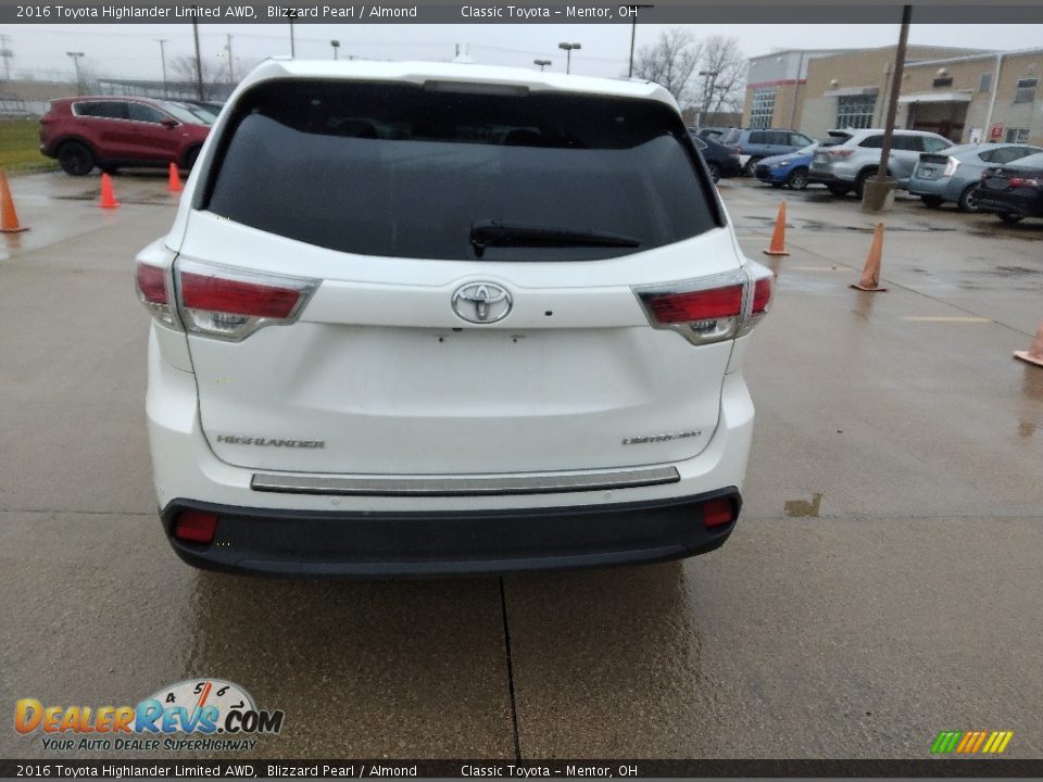2016 Toyota Highlander Limited AWD Blizzard Pearl / Almond Photo #2