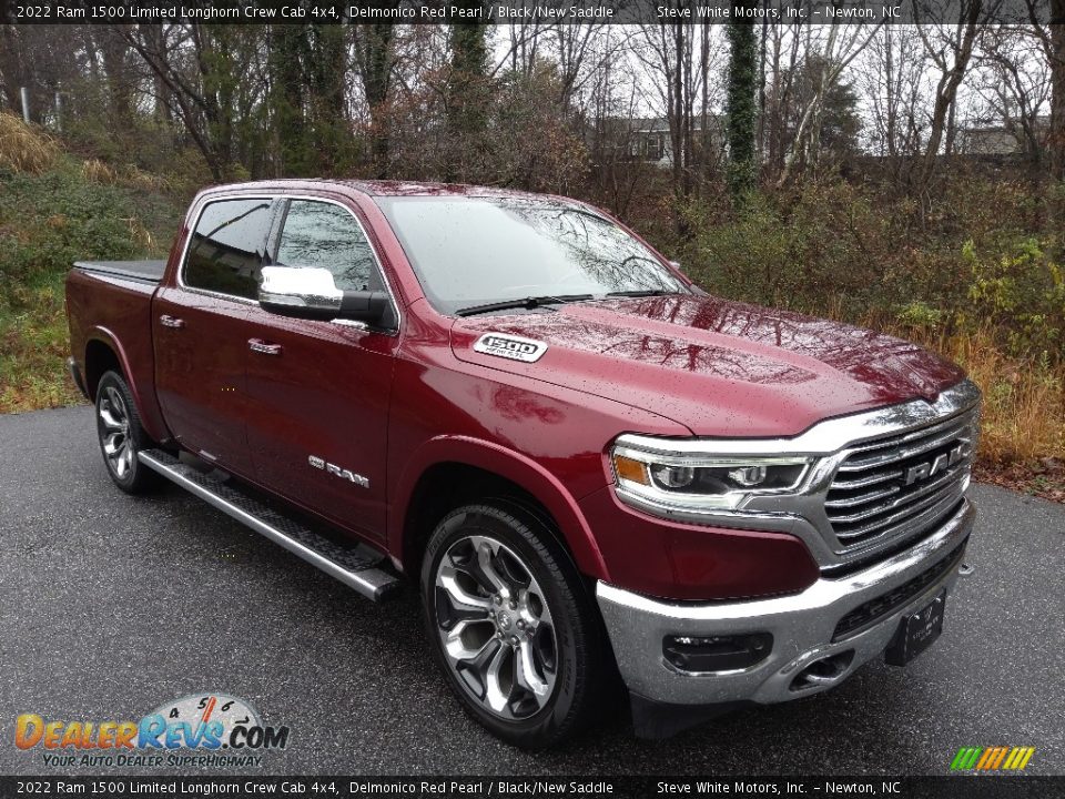 Front 3/4 View of 2022 Ram 1500 Limited Longhorn Crew Cab 4x4 Photo #4