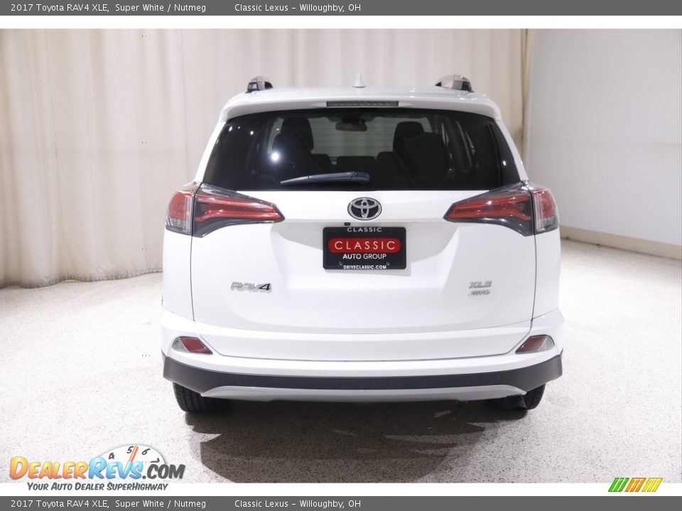 2017 Toyota RAV4 XLE Super White / Nutmeg Photo #17