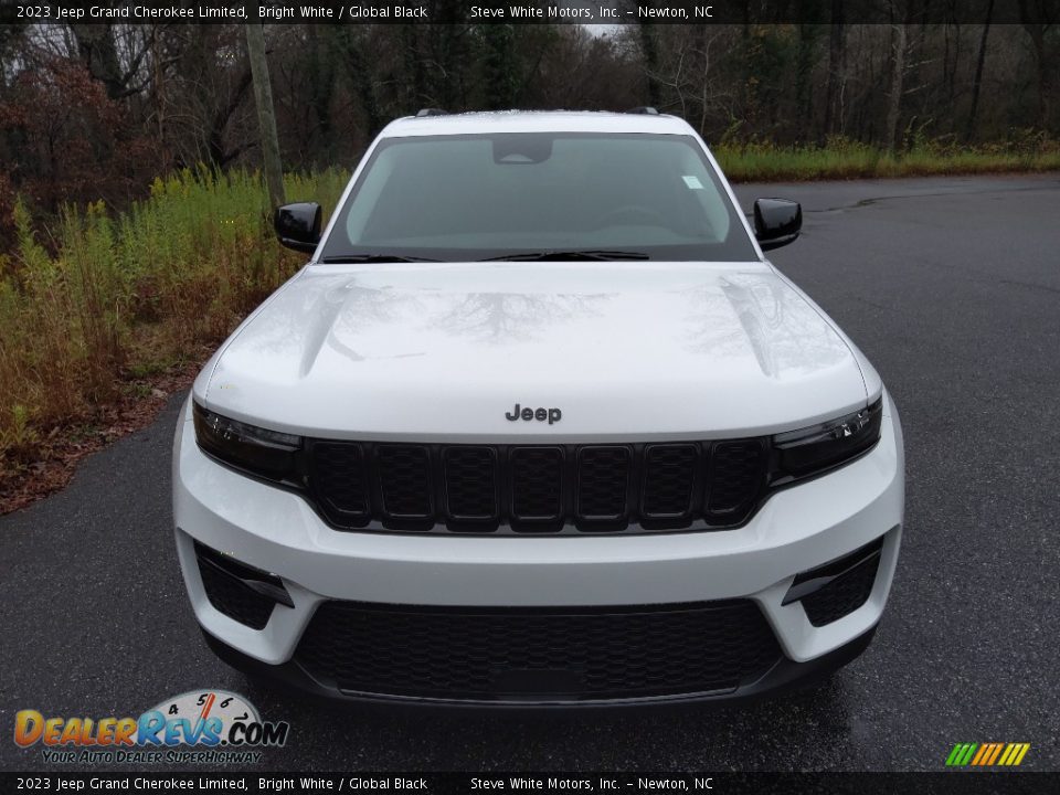 2023 Jeep Grand Cherokee Limited Bright White / Global Black Photo #3