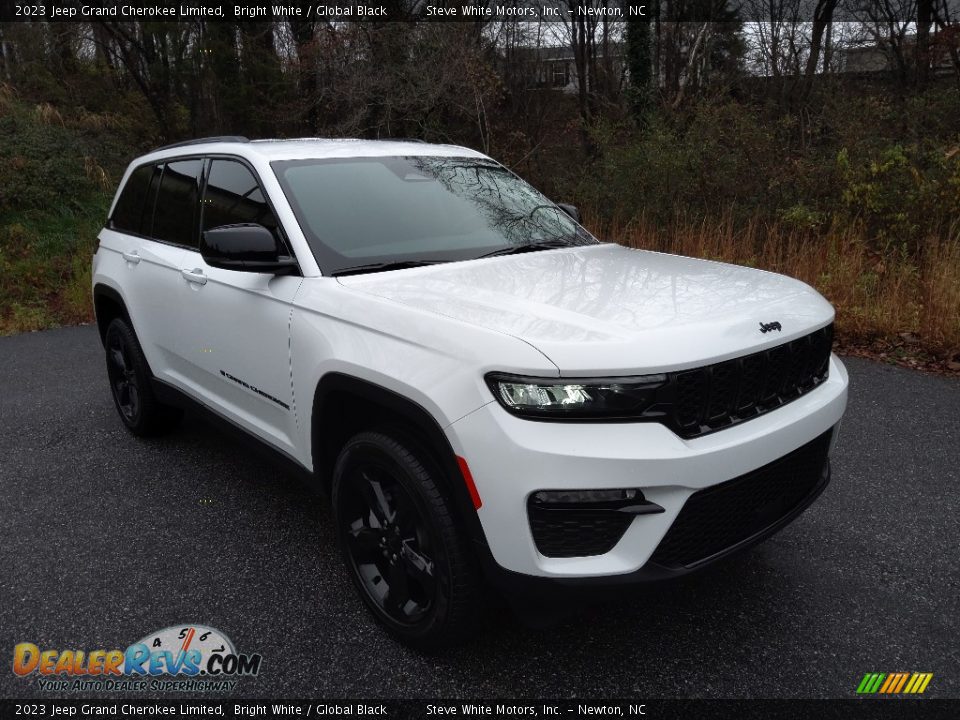 2023 Jeep Grand Cherokee Limited Bright White / Global Black Photo #4