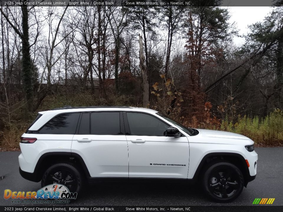 2023 Jeep Grand Cherokee Limited Bright White / Global Black Photo #5