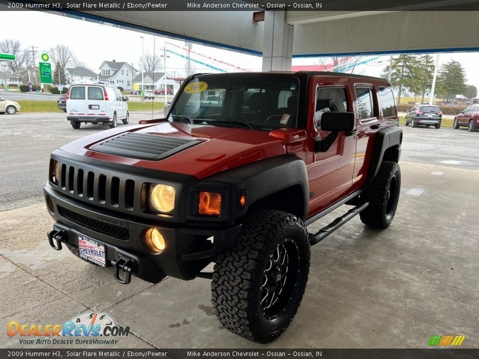 2009 Hummer H3 Solar Flare Metallic / Ebony/Pewter Photo #2