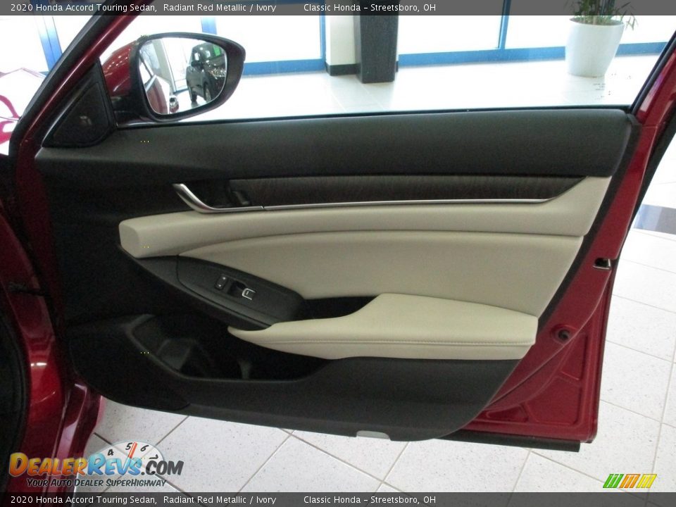 2020 Honda Accord Touring Sedan Radiant Red Metallic / Ivory Photo #15