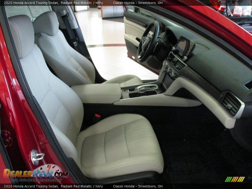 2020 Honda Accord Touring Sedan Radiant Red Metallic / Ivory Photo #17