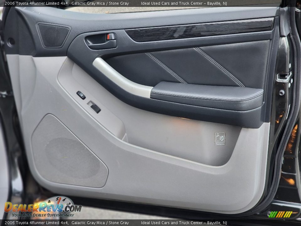 Door Panel of 2006 Toyota 4Runner Limited 4x4 Photo #10