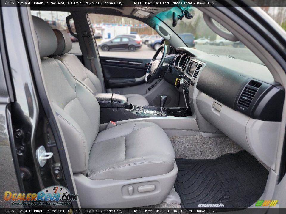 Front Seat of 2006 Toyota 4Runner Limited 4x4 Photo #12