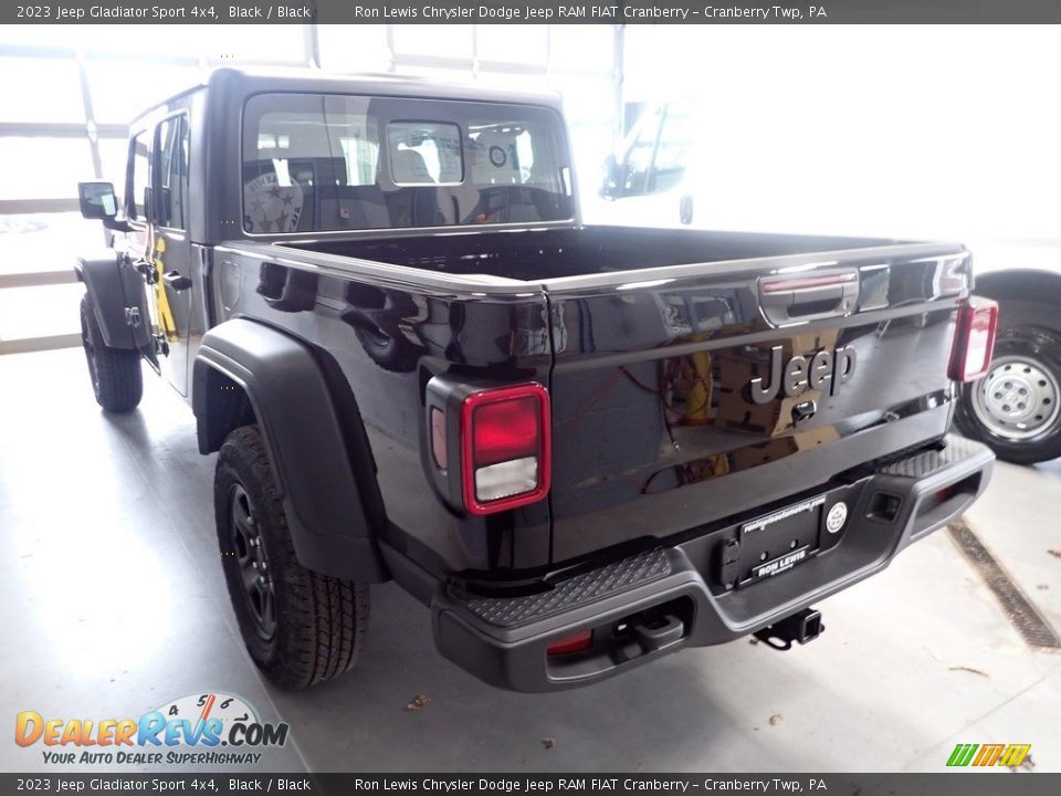 2023 Jeep Gladiator Sport 4x4 Black / Black Photo #5