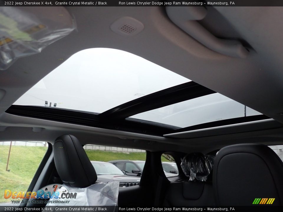 Sunroof of 2022 Jeep Cherokee X 4x4 Photo #17