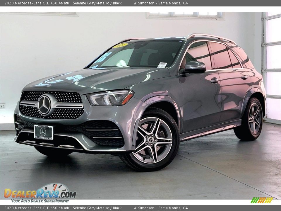 Front 3/4 View of 2020 Mercedes-Benz GLE 450 4Matic Photo #12