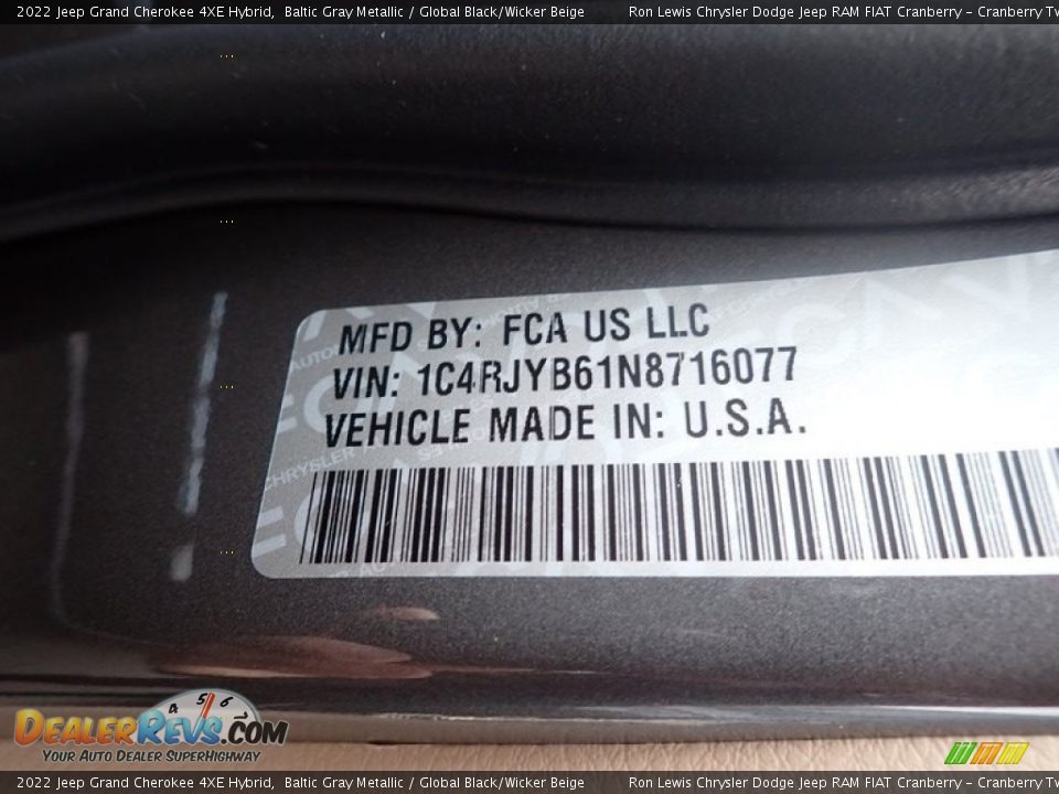 2022 Jeep Grand Cherokee 4XE Hybrid Baltic Gray Metallic / Global Black/Wicker Beige Photo #21