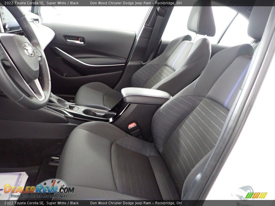 Black Interior - 2022 Toyota Corolla SE Photo #13