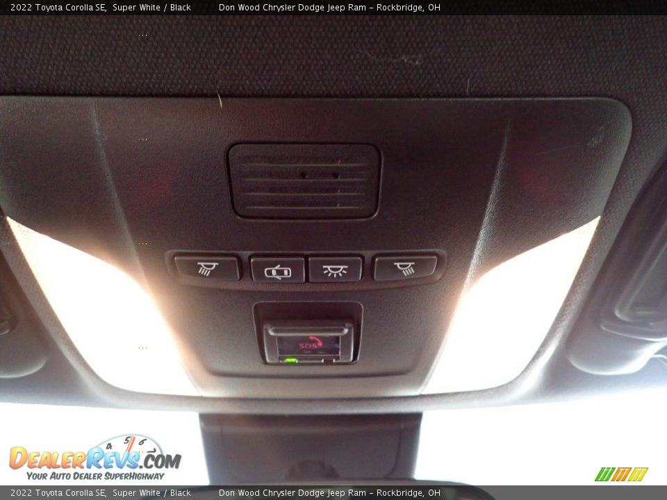2022 Toyota Corolla SE Super White / Black Photo #19