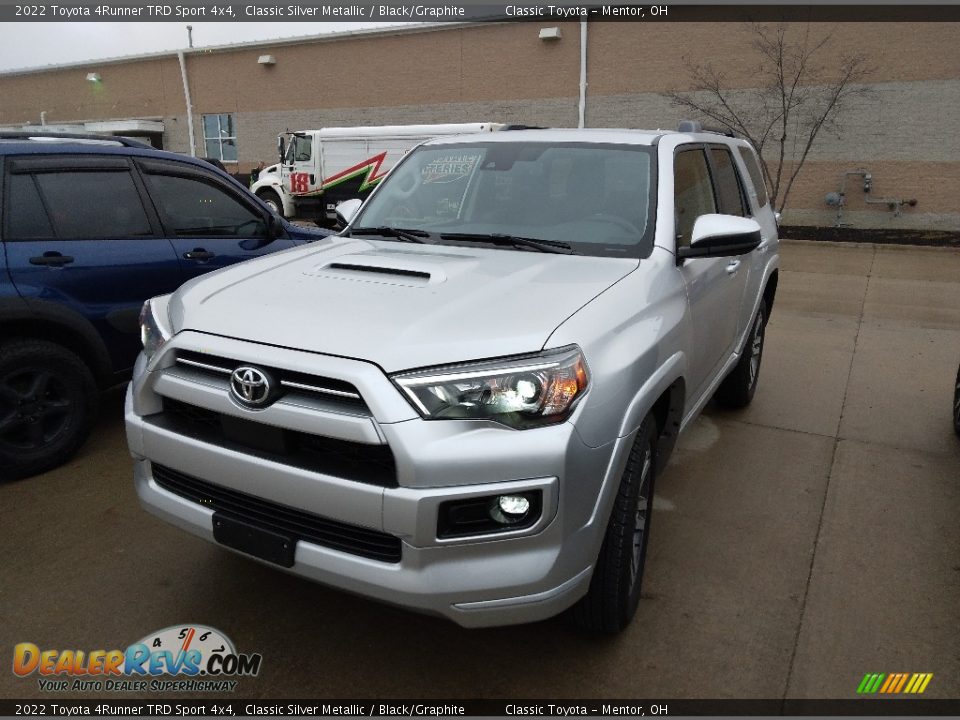 2022 Toyota 4Runner TRD Sport 4x4 Classic Silver Metallic / Black/Graphite Photo #1
