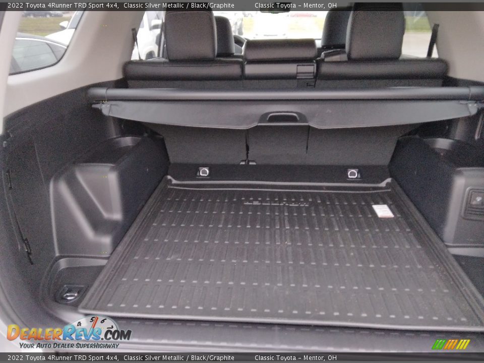 2022 Toyota 4Runner TRD Sport 4x4 Classic Silver Metallic / Black/Graphite Photo #3