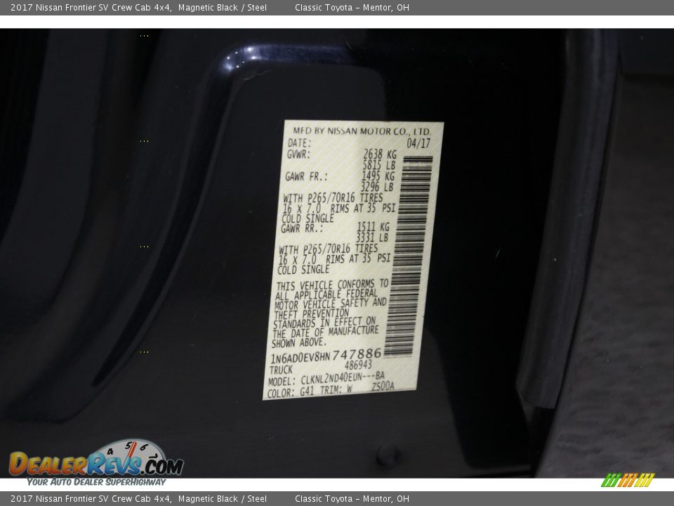 2017 Nissan Frontier SV Crew Cab 4x4 Magnetic Black / Steel Photo #20
