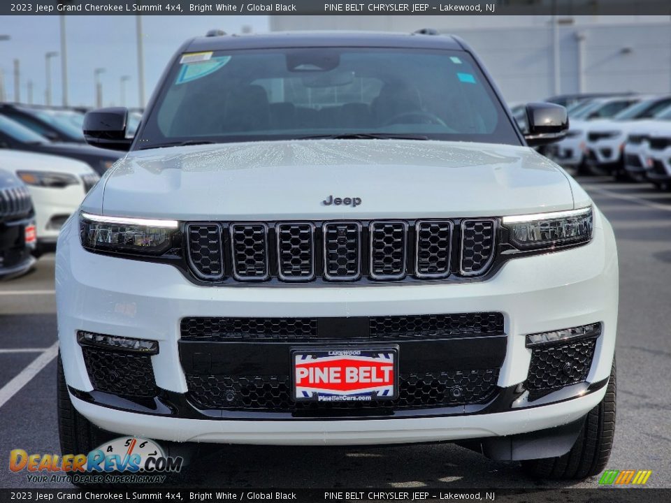 2023 Jeep Grand Cherokee L Summit 4x4 Bright White / Global Black Photo #2