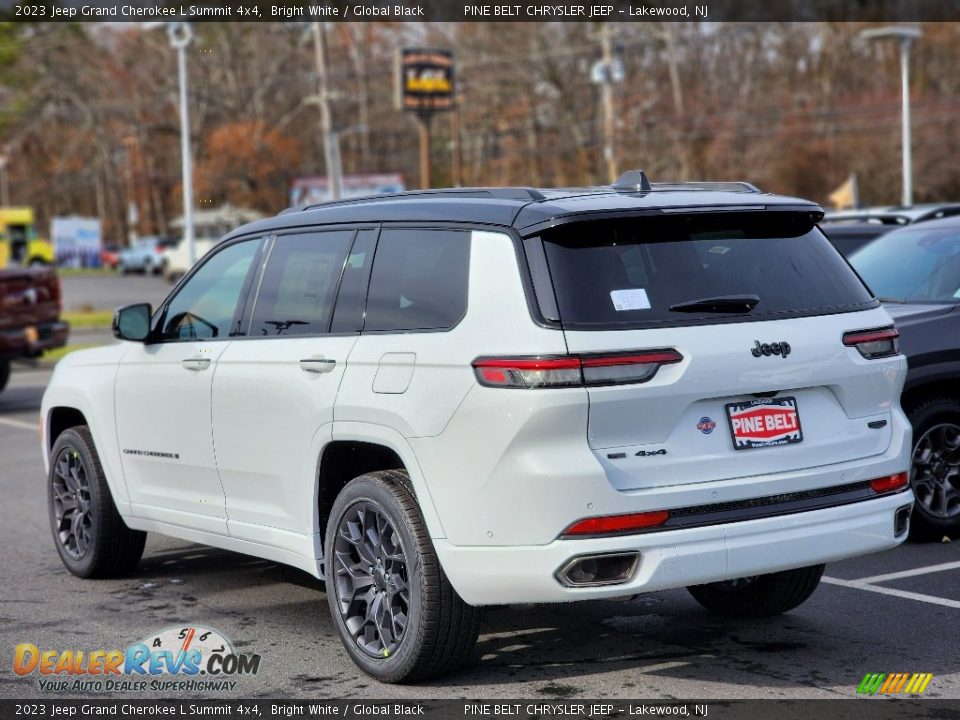 2023 Jeep Grand Cherokee L Summit 4x4 Bright White / Global Black Photo #4