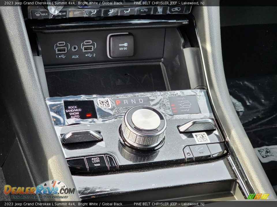 2023 Jeep Grand Cherokee L Summit 4x4 Shifter Photo #13