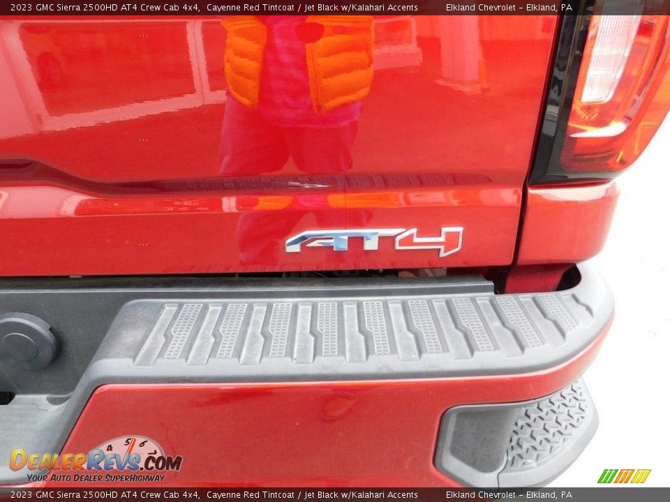 2023 GMC Sierra 2500HD AT4 Crew Cab 4x4 Logo Photo #15