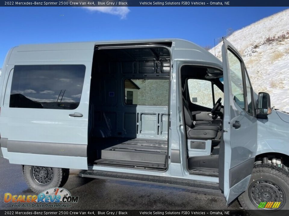 2022 Mercedes-Benz Sprinter 2500 Crew Van 4x4 Blue Grey / Black Photo #2