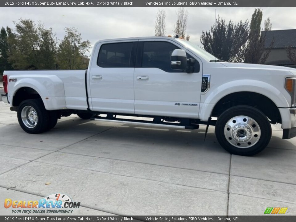 2019 Ford F450 Super Duty Lariat Crew Cab 4x4 Oxford White / Black Photo #2