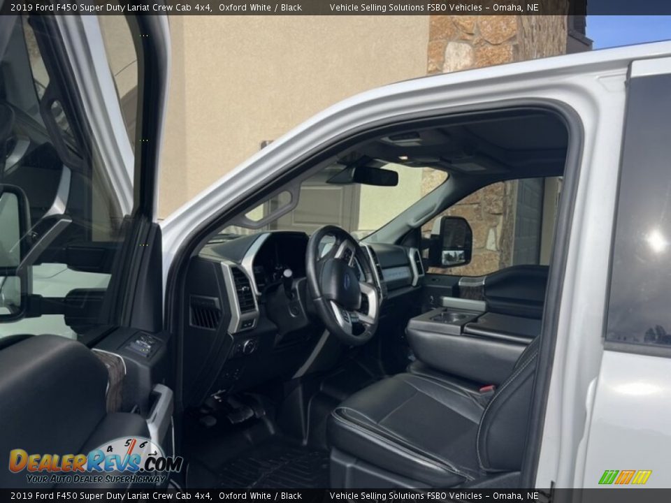 2019 Ford F450 Super Duty Lariat Crew Cab 4x4 Oxford White / Black Photo #4
