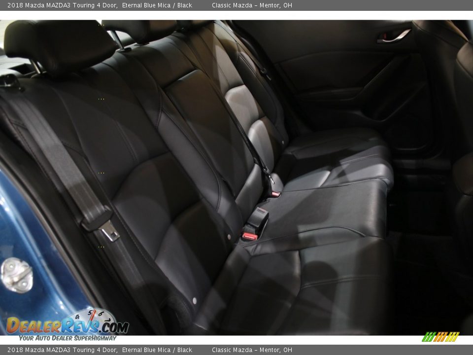 2018 Mazda MAZDA3 Touring 4 Door Eternal Blue Mica / Black Photo #17
