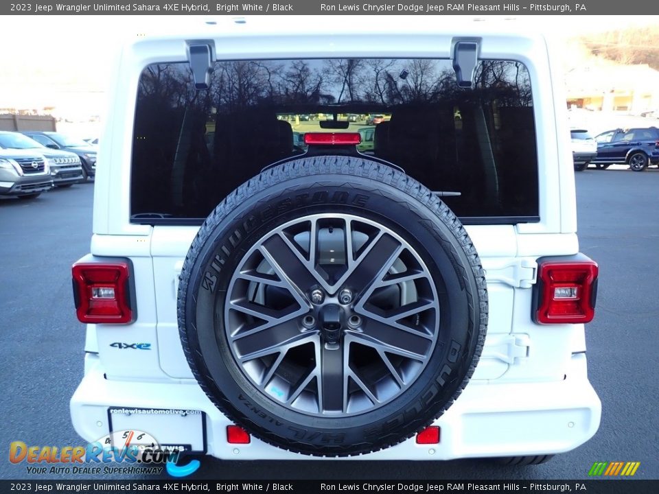 2023 Jeep Wrangler Unlimited Sahara 4XE Hybrid Bright White / Black Photo #4