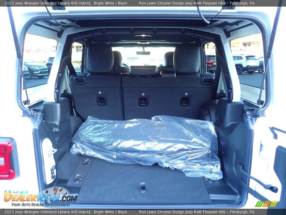 2023 Jeep Wrangler Unlimited Sahara 4XE Hybrid Bright White / Black Photo #5