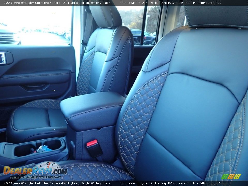 2023 Jeep Wrangler Unlimited Sahara 4XE Hybrid Bright White / Black Photo #11