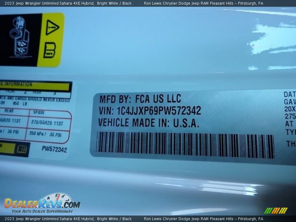 2023 Jeep Wrangler Unlimited Sahara 4XE Hybrid Bright White / Black Photo #15