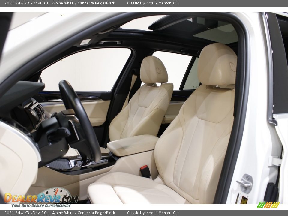 Front Seat of 2021 BMW X3 xDrive30e Photo #6