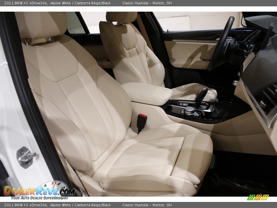 Front Seat of 2021 BMW X3 xDrive30e Photo #20