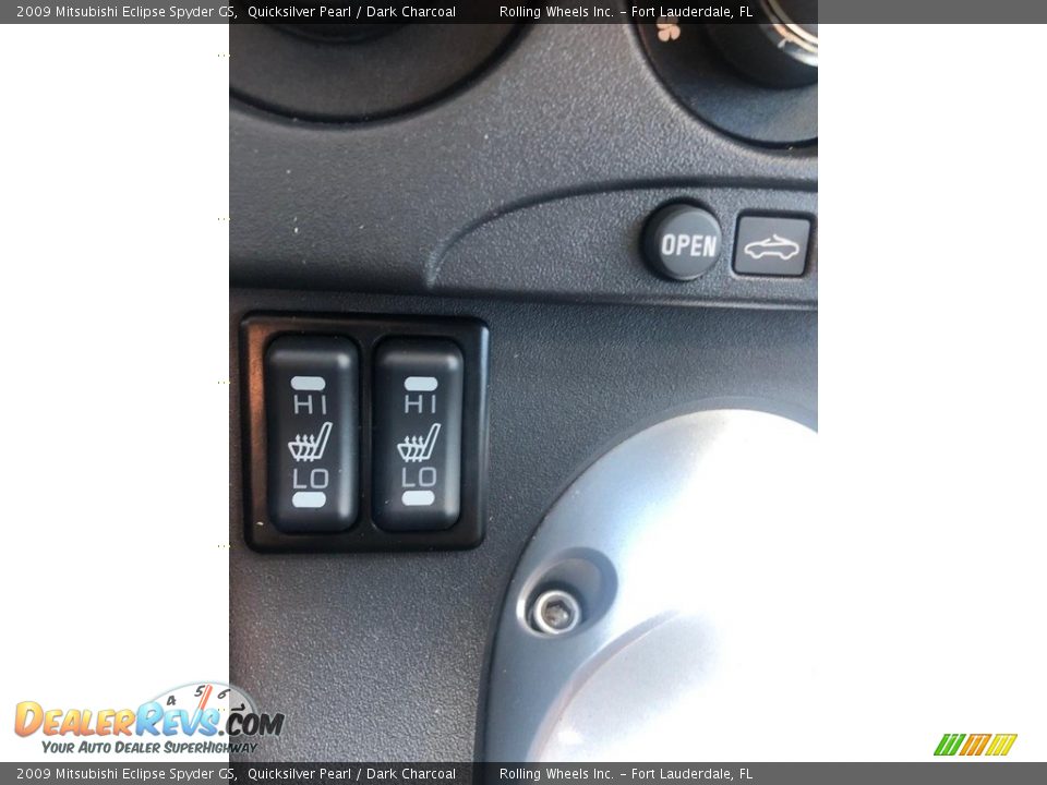 2009 Mitsubishi Eclipse Spyder GS Quicksilver Pearl / Dark Charcoal Photo #16
