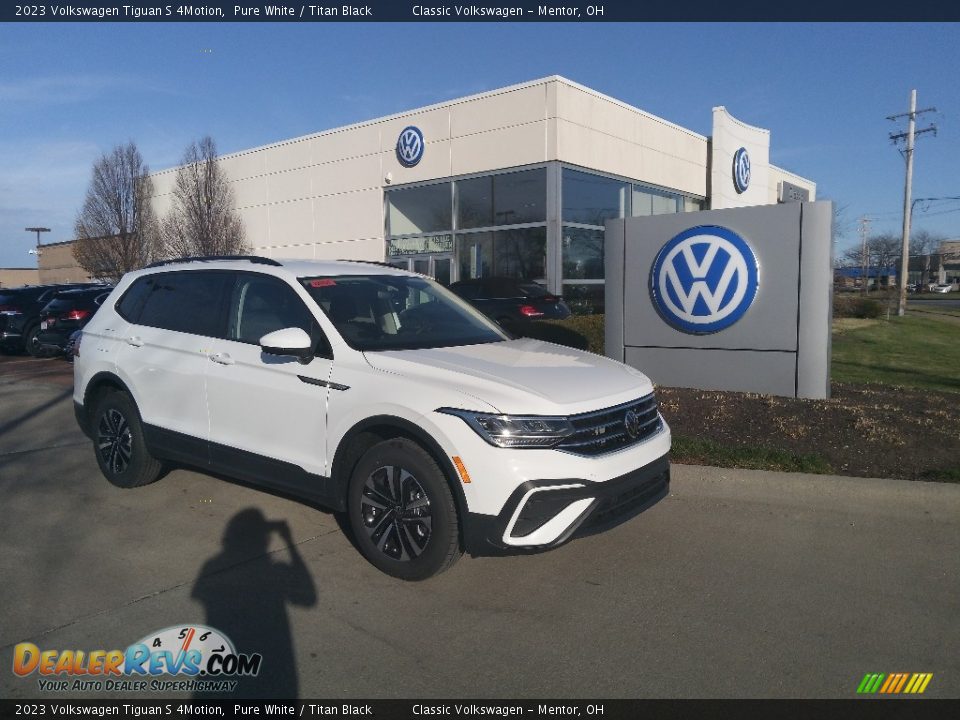 2023 Volkswagen Tiguan S 4Motion Pure White / Titan Black Photo #1