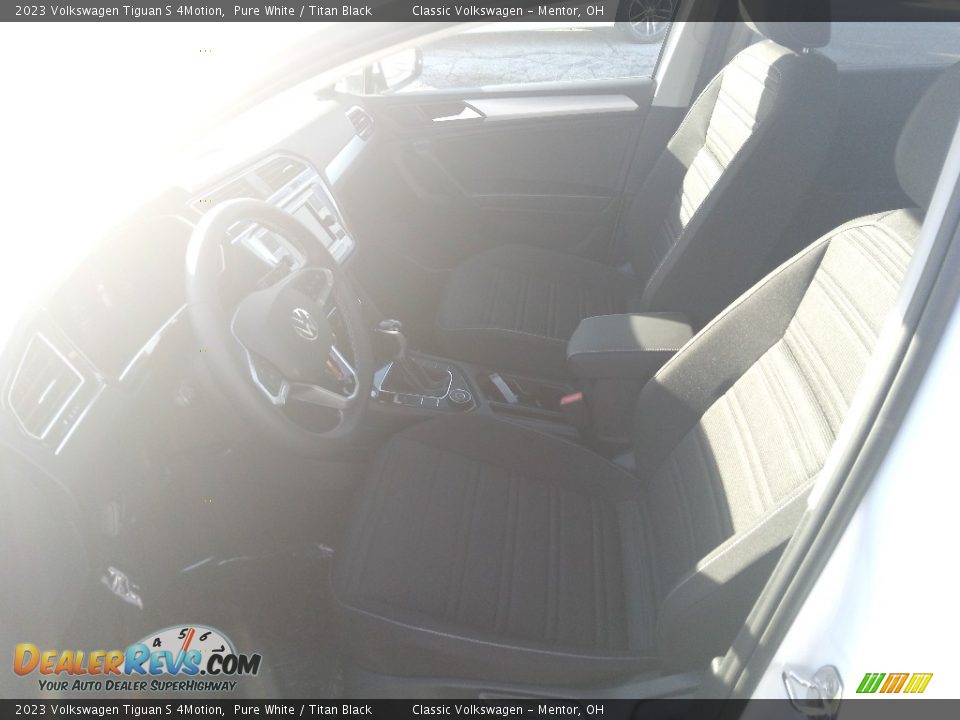 2023 Volkswagen Tiguan S 4Motion Pure White / Titan Black Photo #2