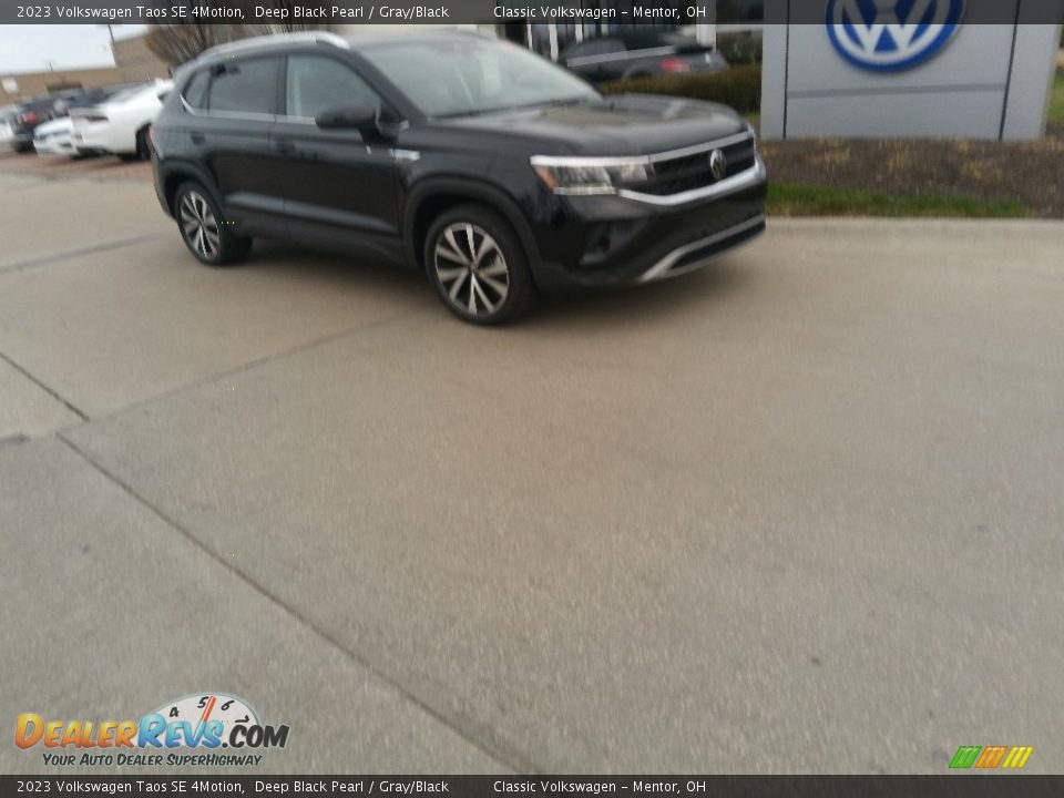 2023 Volkswagen Taos SE 4Motion Deep Black Pearl / Gray/Black Photo #1
