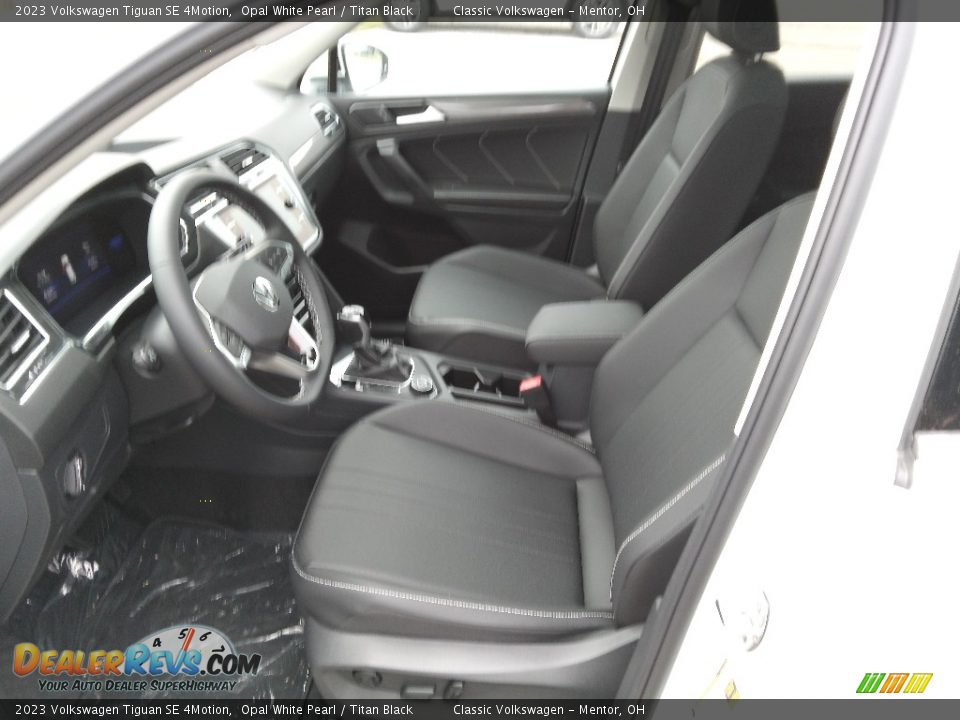 2023 Volkswagen Tiguan SE 4Motion Opal White Pearl / Titan Black Photo #2