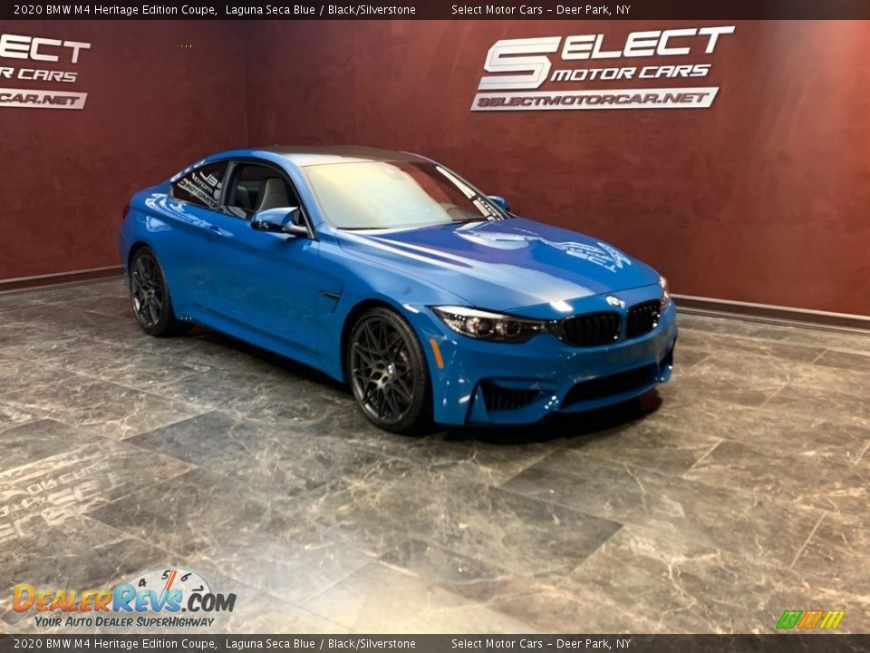 Front 3/4 View of 2020 BMW M4 Heritage Edition Coupe Photo #3