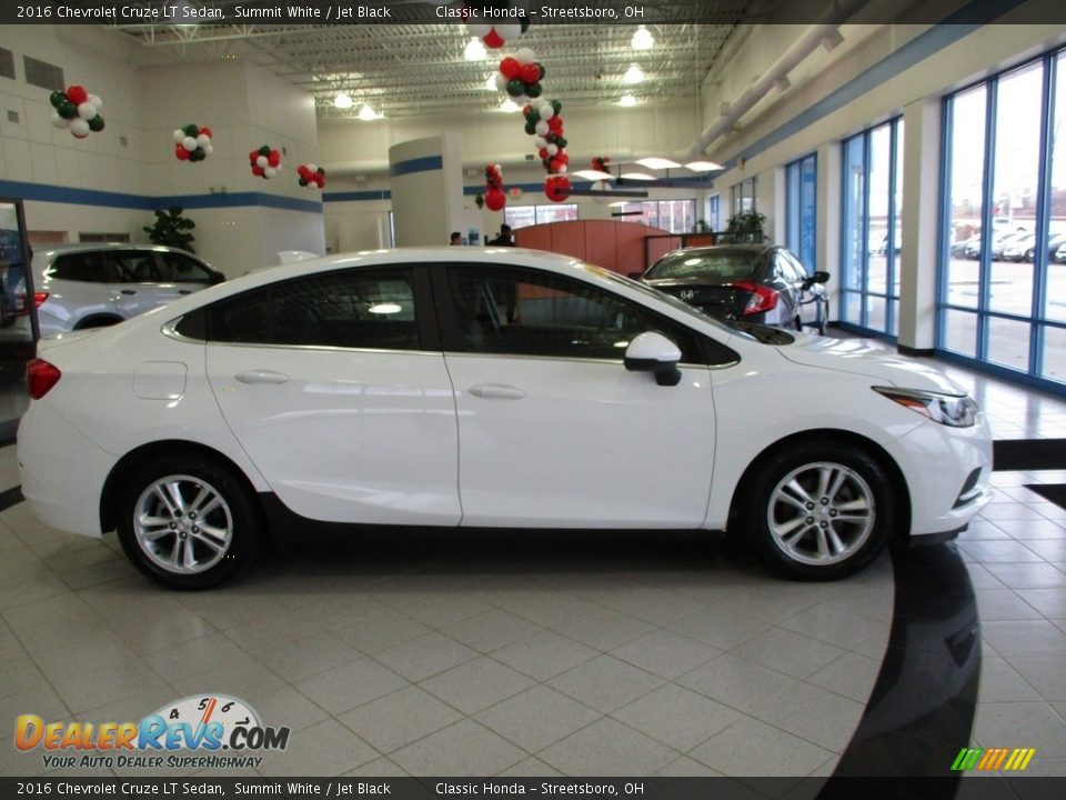 2016 Chevrolet Cruze LT Sedan Summit White / Jet Black Photo #4